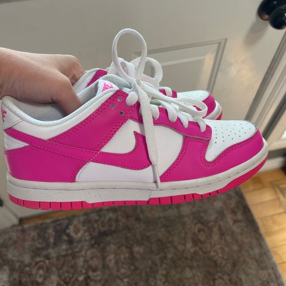 Nike dunks size 4.5 (fits woman's 6) - Picture 1 of 1